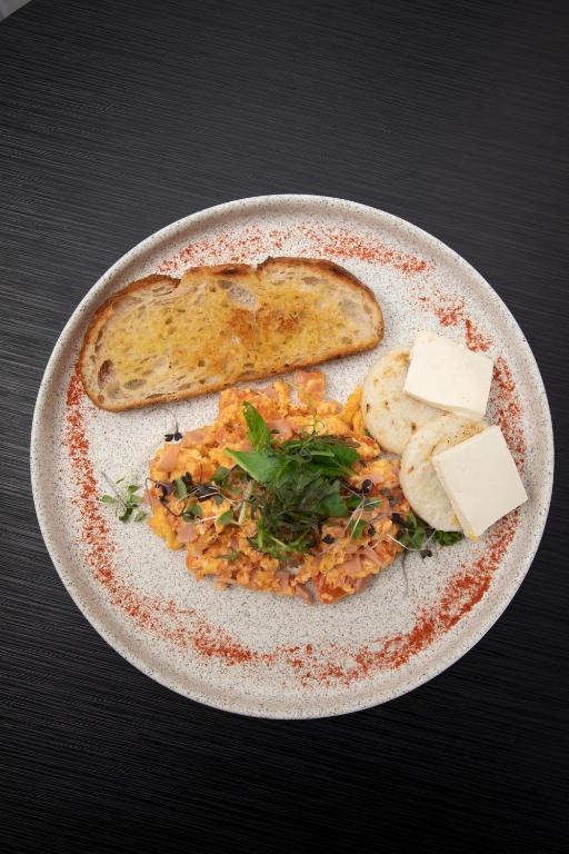 Sky Medellin Hotel  Dining  Dining Image 6 6