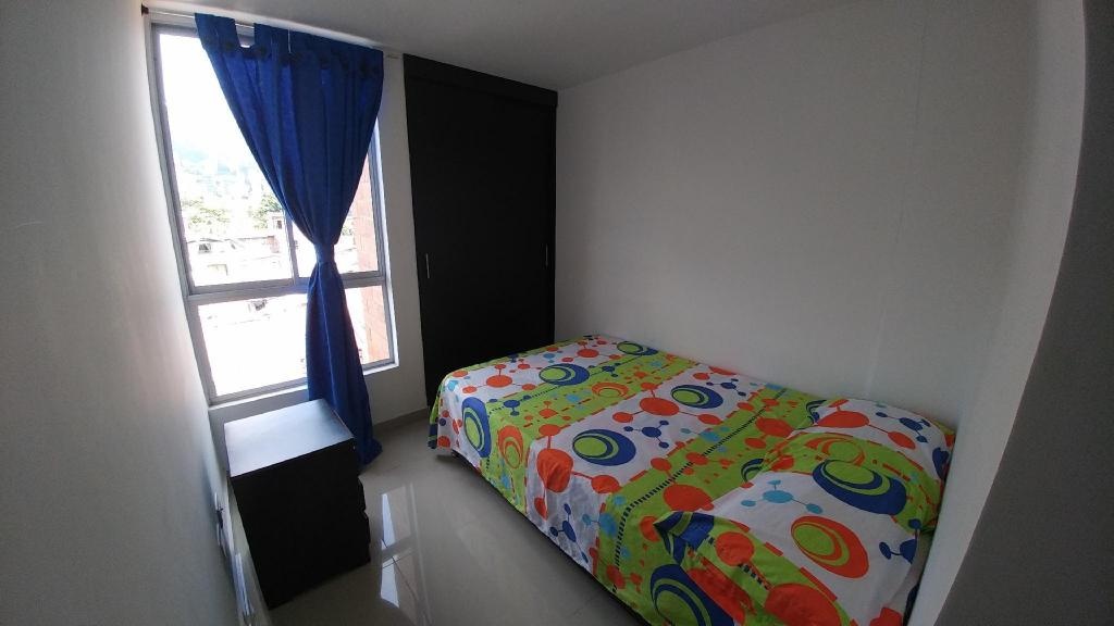 SUITABLE FURNISHED FOR GROUPS NEAR THE POBLADO  Rooms  Rooms Image 3 3