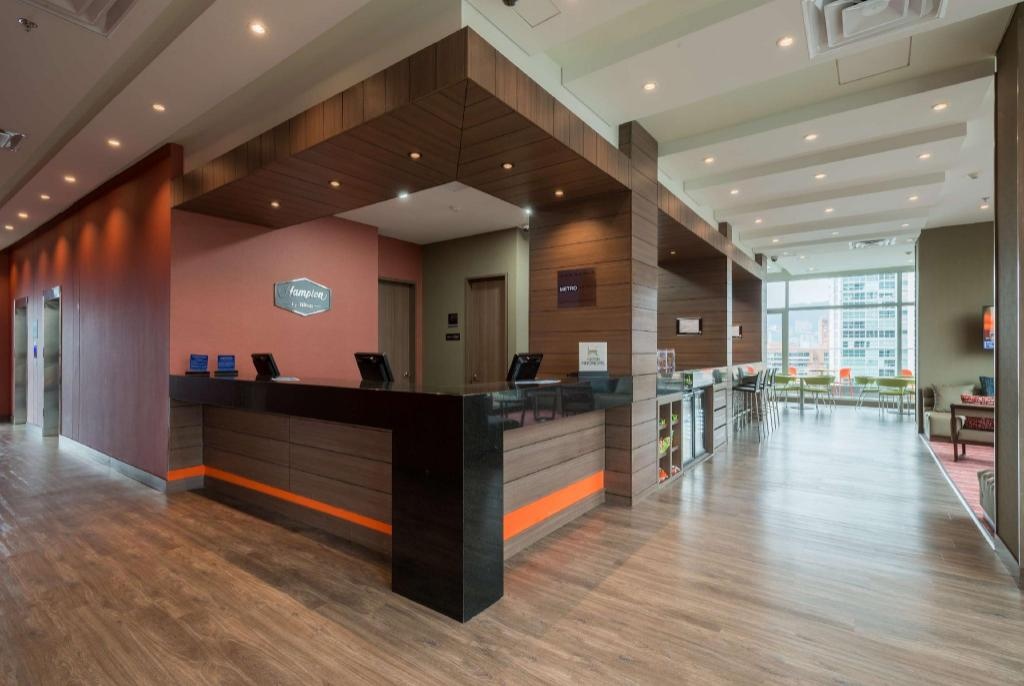 Hampton By Hilton Medellin  Property Views  Lobby 2