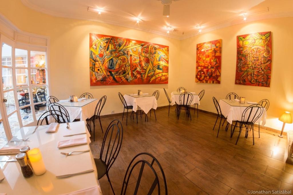 61Prado Hotel  Dining  Dining Image 2 2