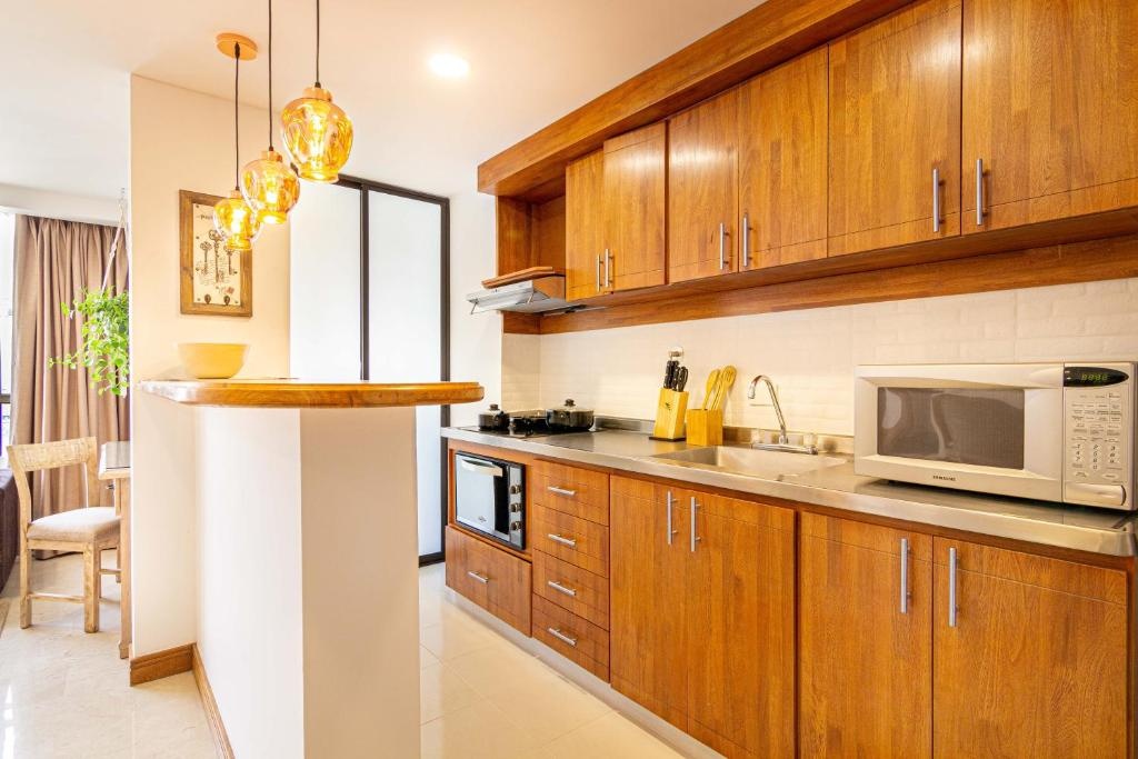 Alcazar De Oviedo By EE Hoteles  Facilities  Kitchen 25