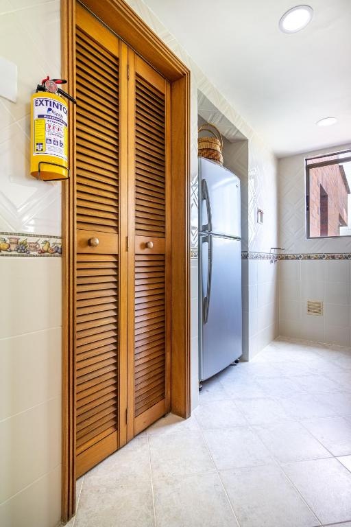 Alcazar De Oviedo By EE Hoteles  Facilities  Kitchen 51