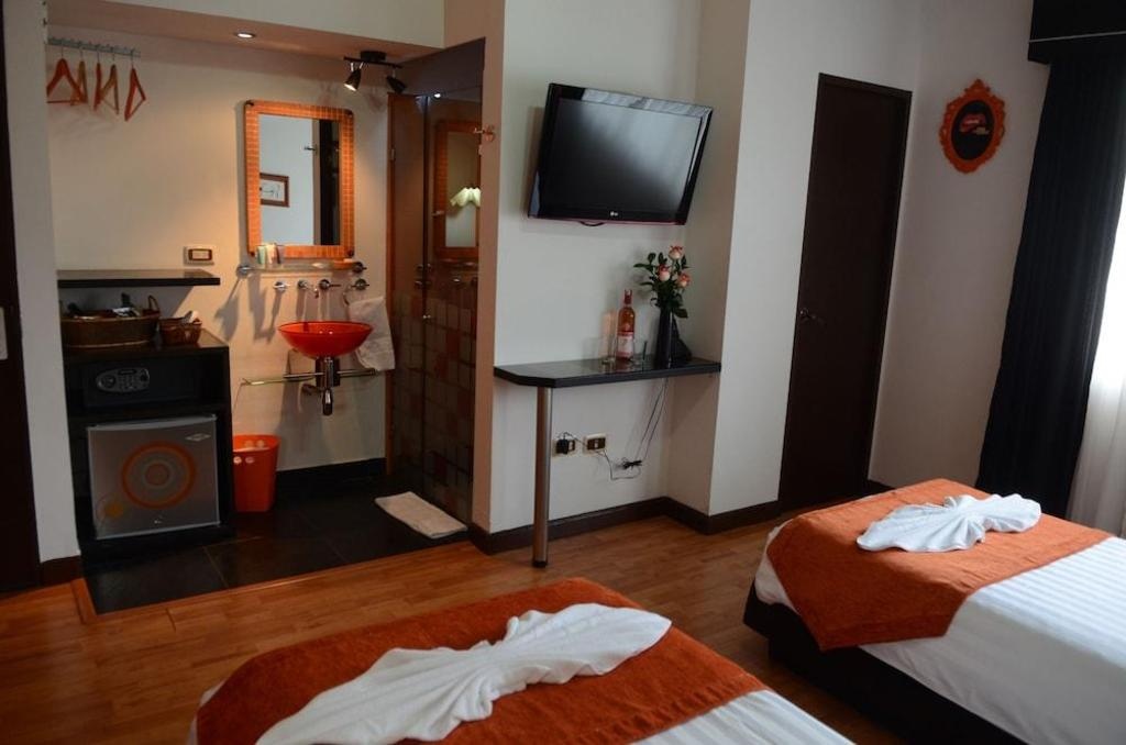 Kolor Hotel Boutique  Rooms  Rooms Image 17 17