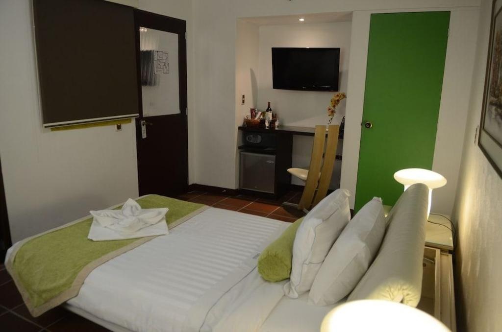 Kolor Hotel Boutique  Rooms  Rooms Image 8 8