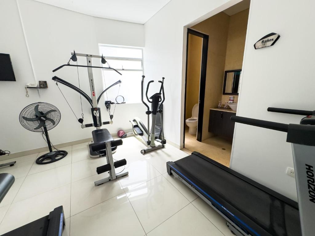 Hotel Bolivariana Plaza Medellin  Facilities  Fitness Center 17
