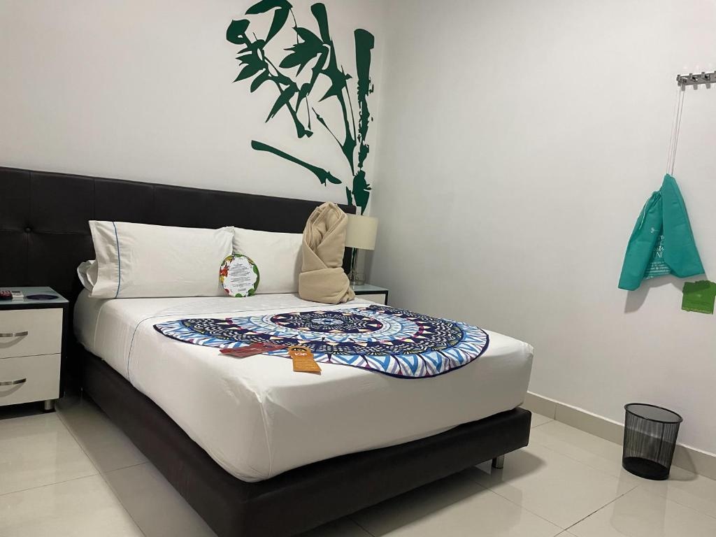 Hotel Bolivariana Plaza Medellin  Rooms  Standard Double Room 6