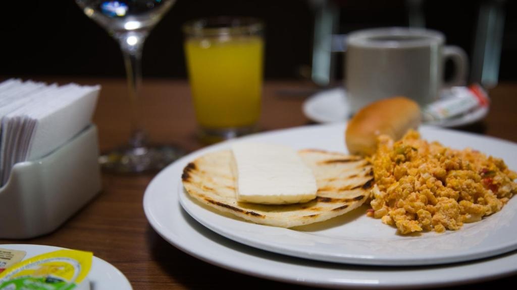 Hotel Golden Palermo  Dining  Food And Beverages 12