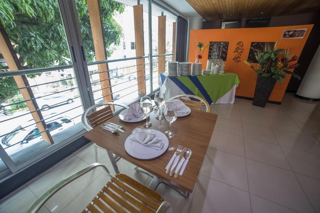 Hotel Golden Palermo  Dining  Restaurant 9