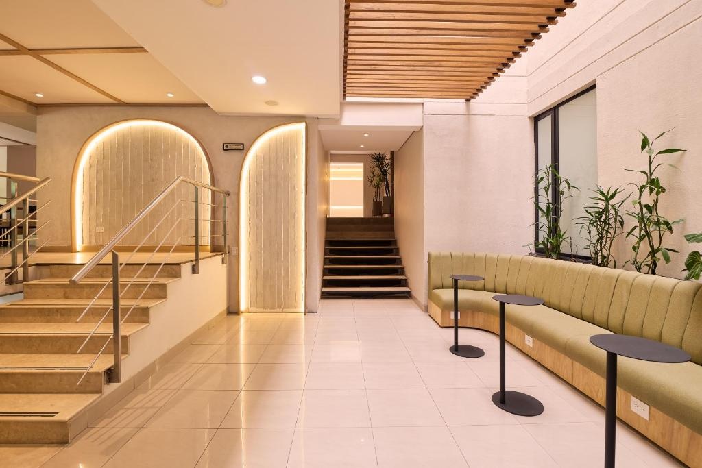 Hotel Lincoln  Property Views  Lobby 10