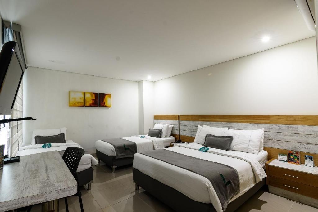 Hotel Lincoln  Rooms  Triple Room 2