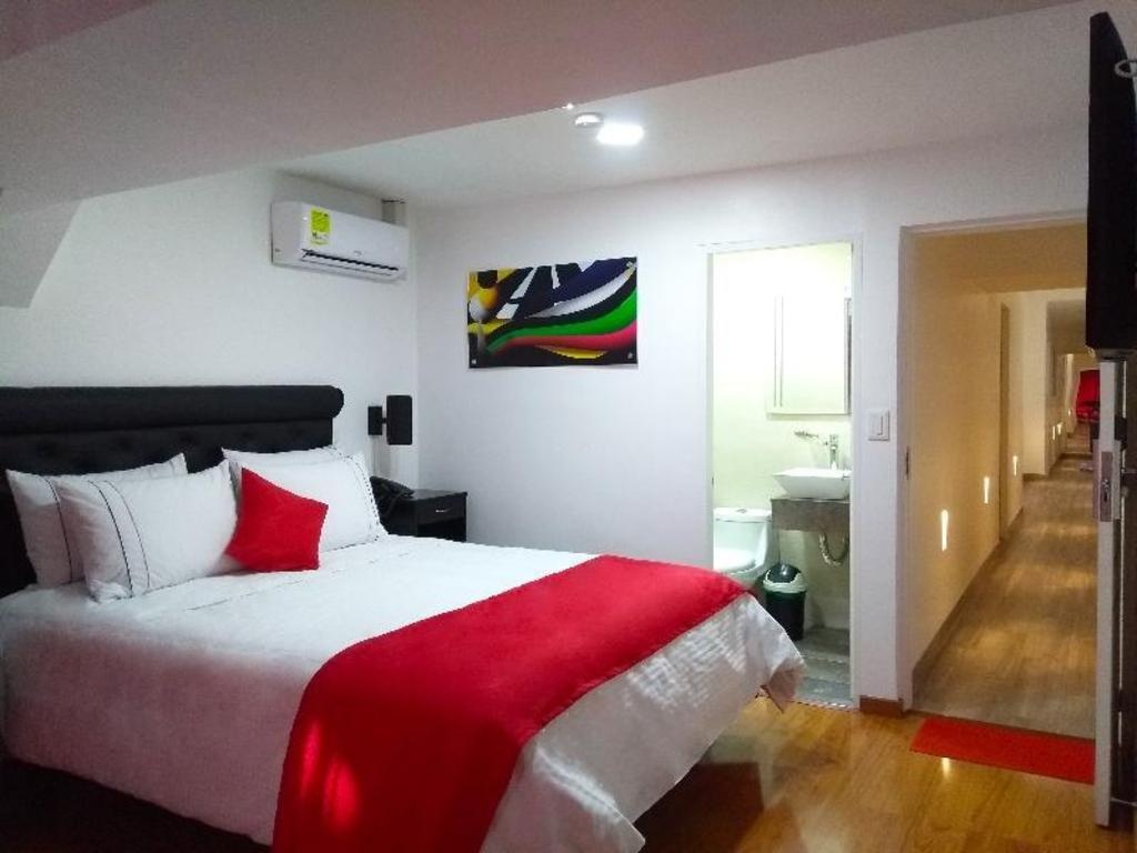 Hotel Veler Restaurante  Rooms  Rooms Image 8 8