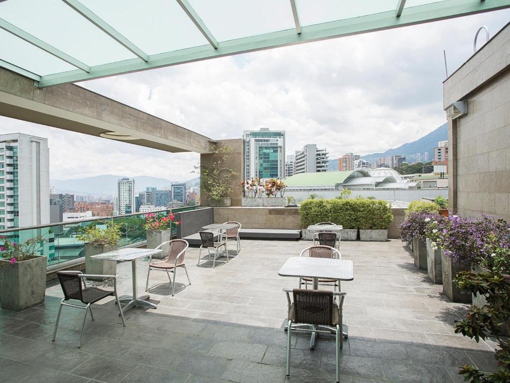 Hotel Bh El Poblado  Facilities  Balconyterrace 2