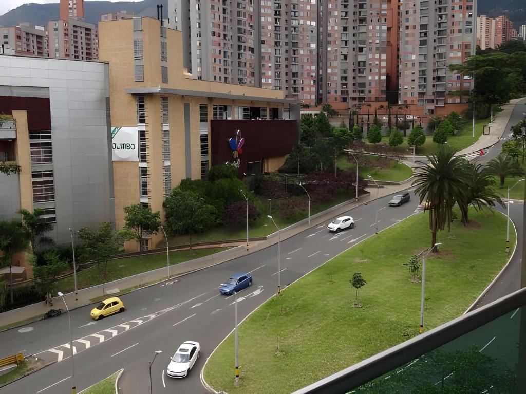 Hotel Bh El Poblado  Property Views  Property Views Image 4 4