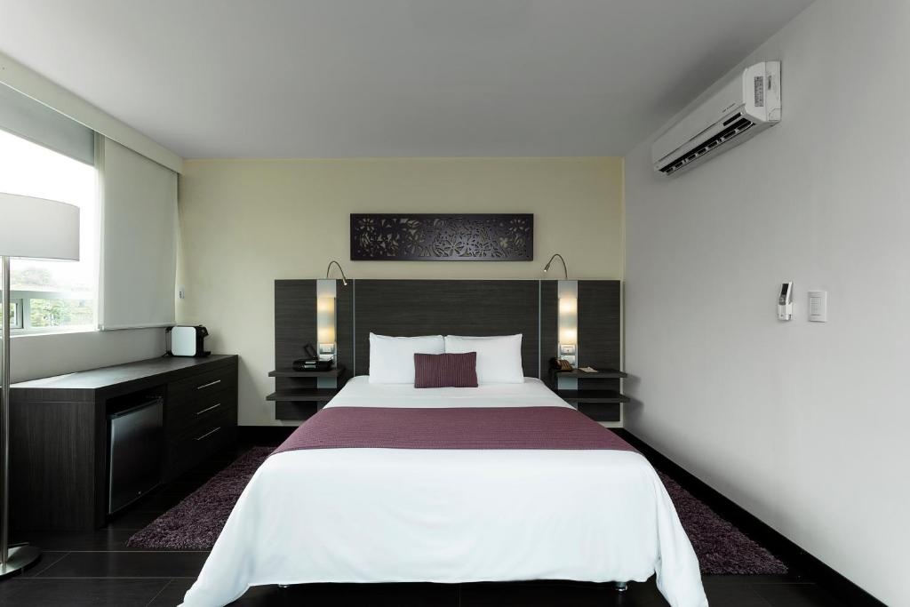 Hotel Bh El Poblado  Rooms  Rooms Image 14 14