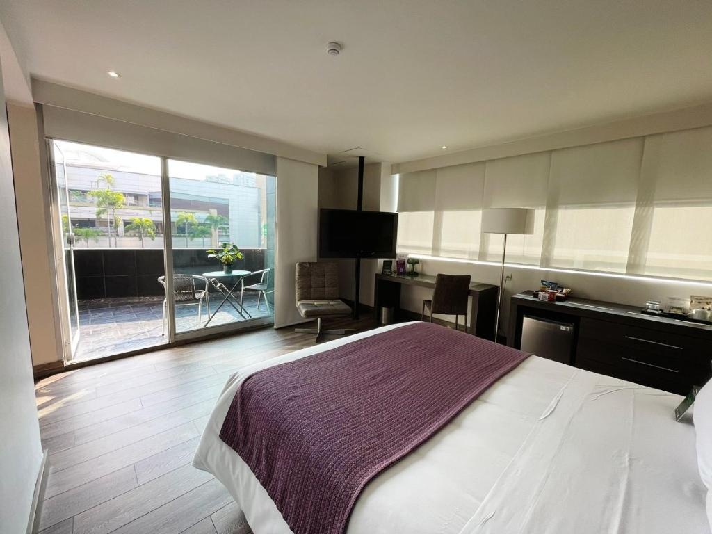 Hotel Bh El Poblado  Rooms  Rooms Image 6 6