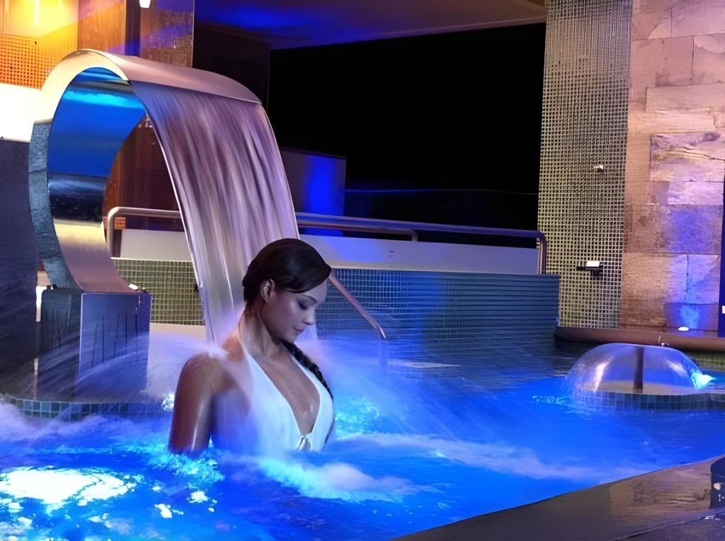 Inntu Hotel  Facilities  Swimming Pool 2