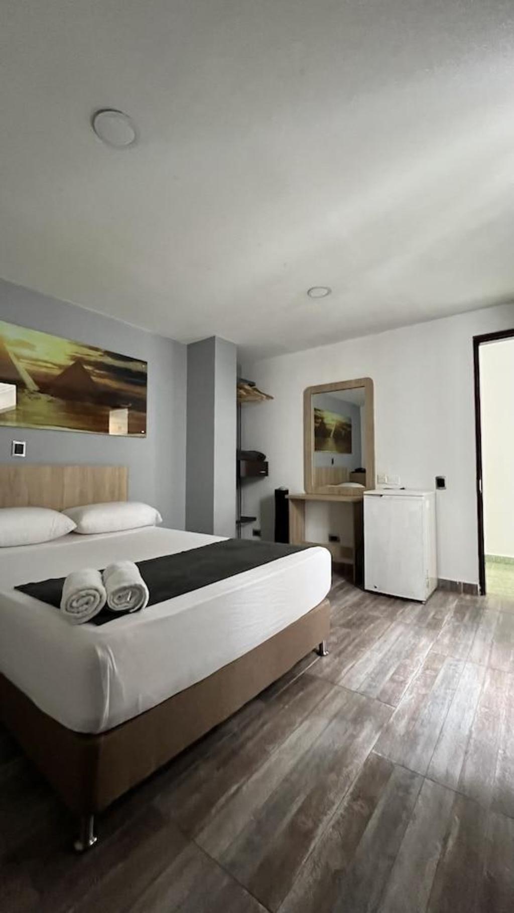 Hotel 33 Conquest  Rooms  Rooms Image 4 4
