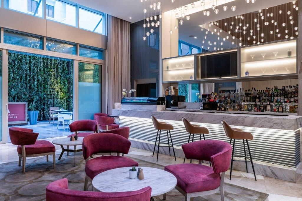 Medellin Marriott Hotel  Dining  Restaurant 2