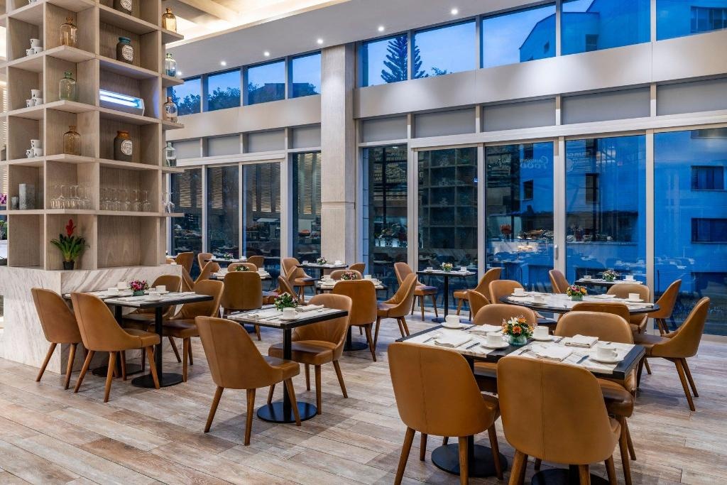 Medellin Marriott Hotel  Dining  Restaurant 5