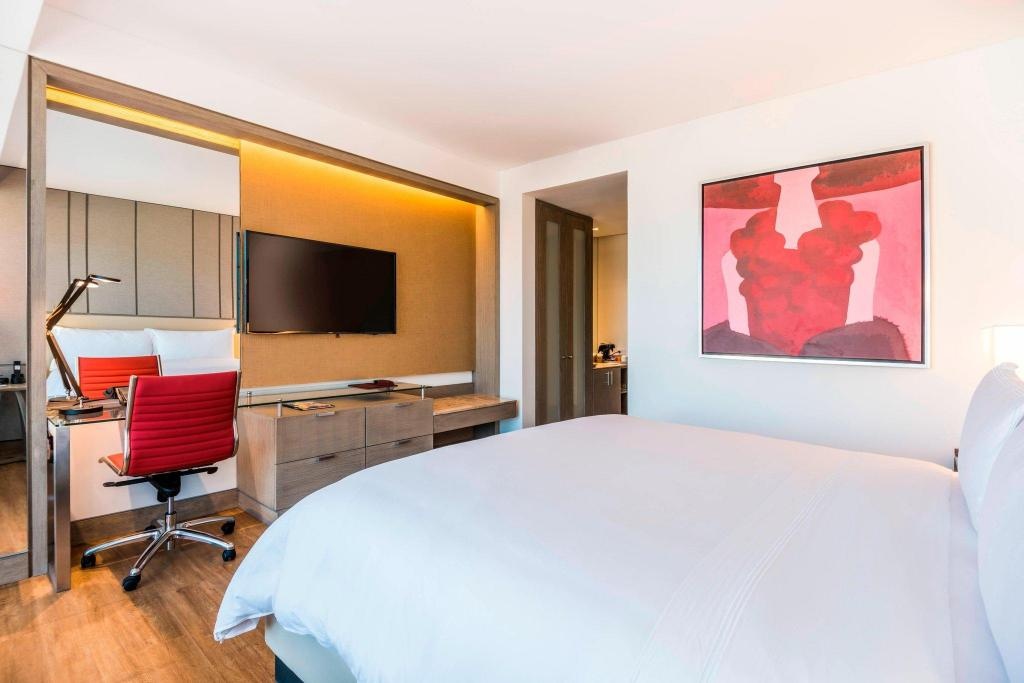 Medellin Marriott Hotel  Rooms  Guest Room 1 King 19