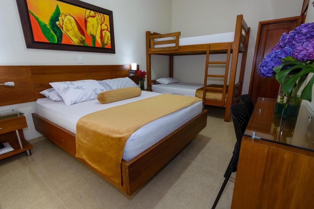 Hotel Sauces Del Estadio  Rooms  Triple Room 5