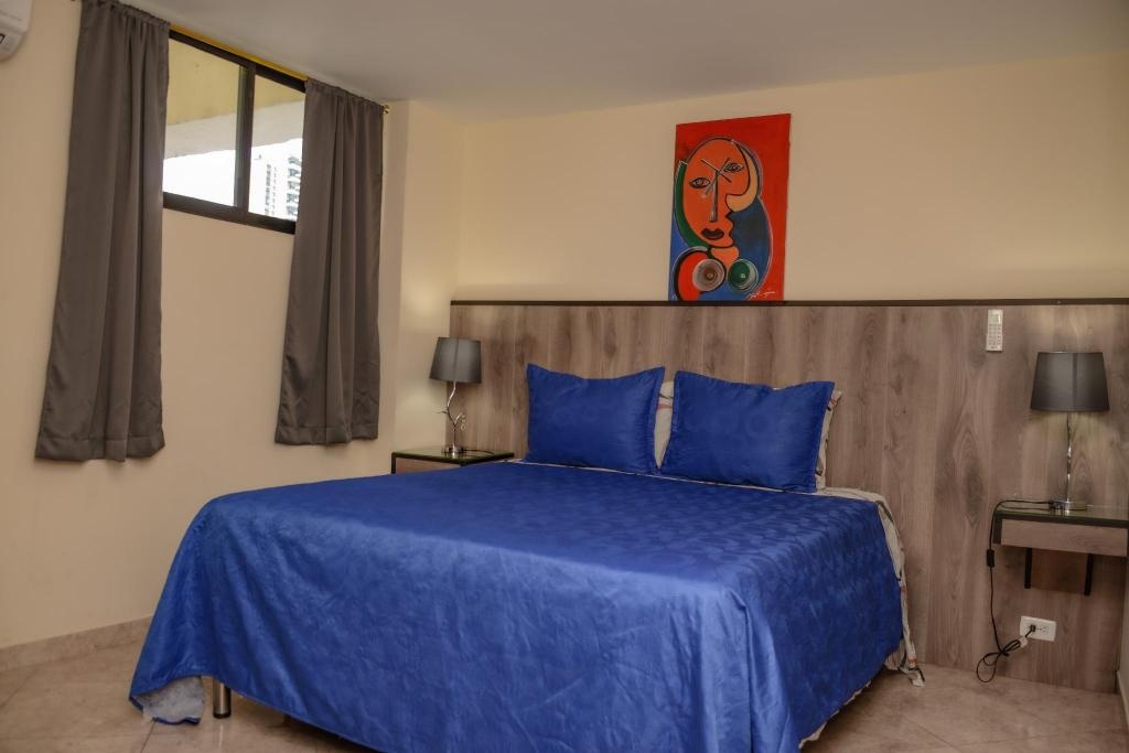 The 9s  Rooms  2 Bedroom Bed 5
