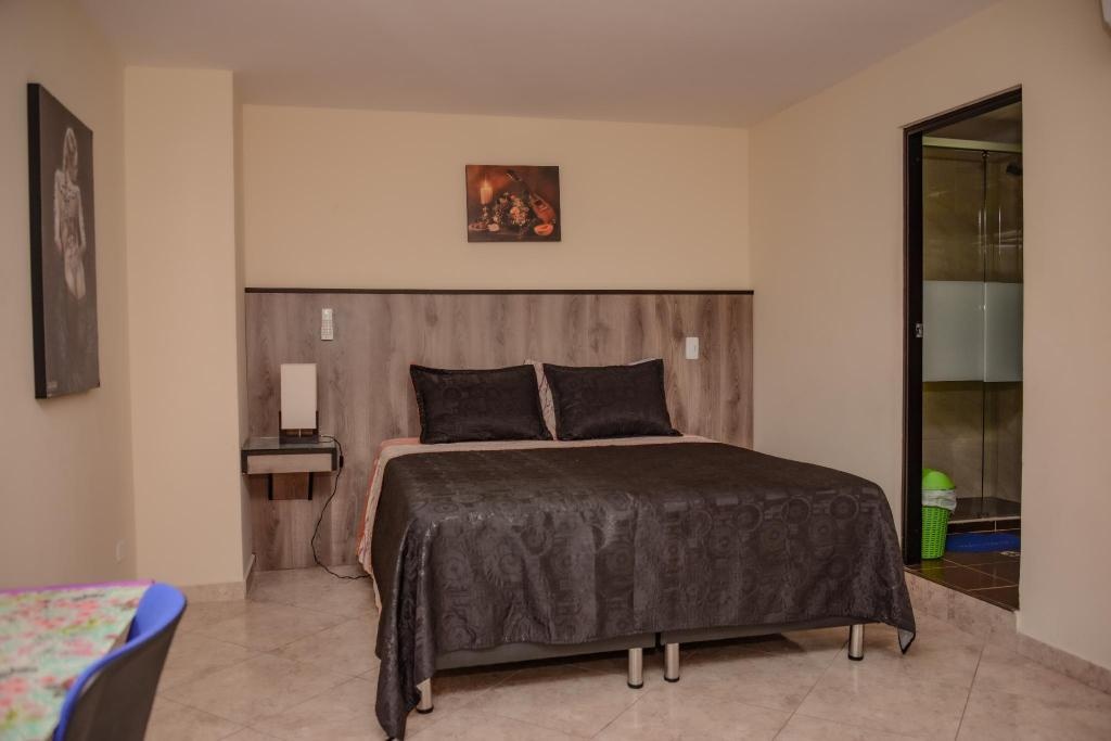The 9s  Rooms  Penthouse 5 Bedroom 3