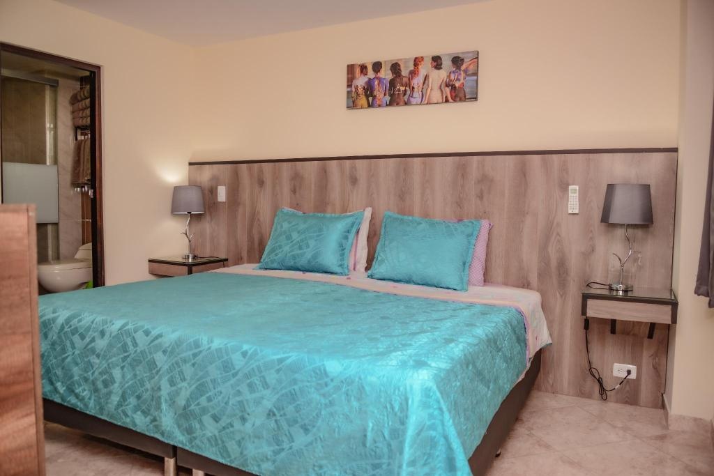 The 9s  Rooms  Penthouse 5 Bedroom 4