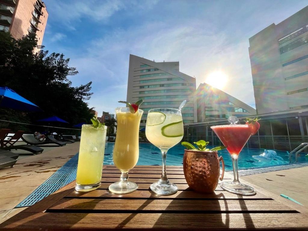 Hotel San Fernando Plaza  Facilities  Barlounge 18