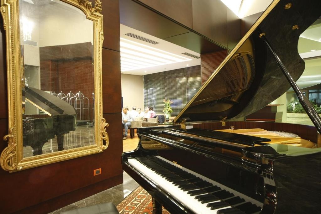 Hotel San Fernando Plaza  Facilities  Barlounge 35