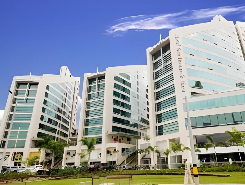 Hotel San Fernando Plaza  Property Views  Exterior View 10