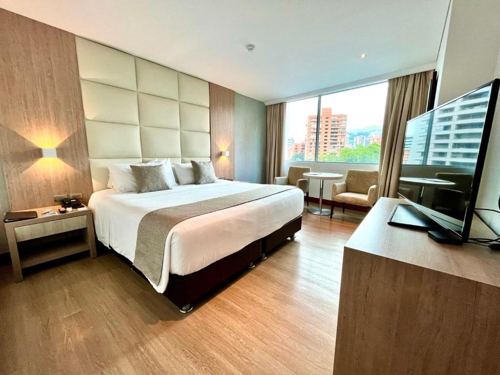 Hotel San Fernando Plaza  Rooms  Suite 2