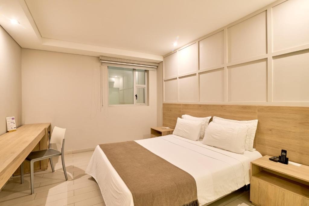 Hotel Dix  Rooms  Rooms Image 11 11