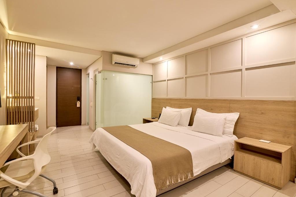 Hotel Dix  Rooms  Rooms Image 4 4