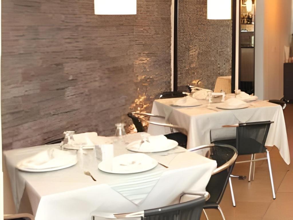 Hotel Mediterraneo  Dining  Restaurant 5