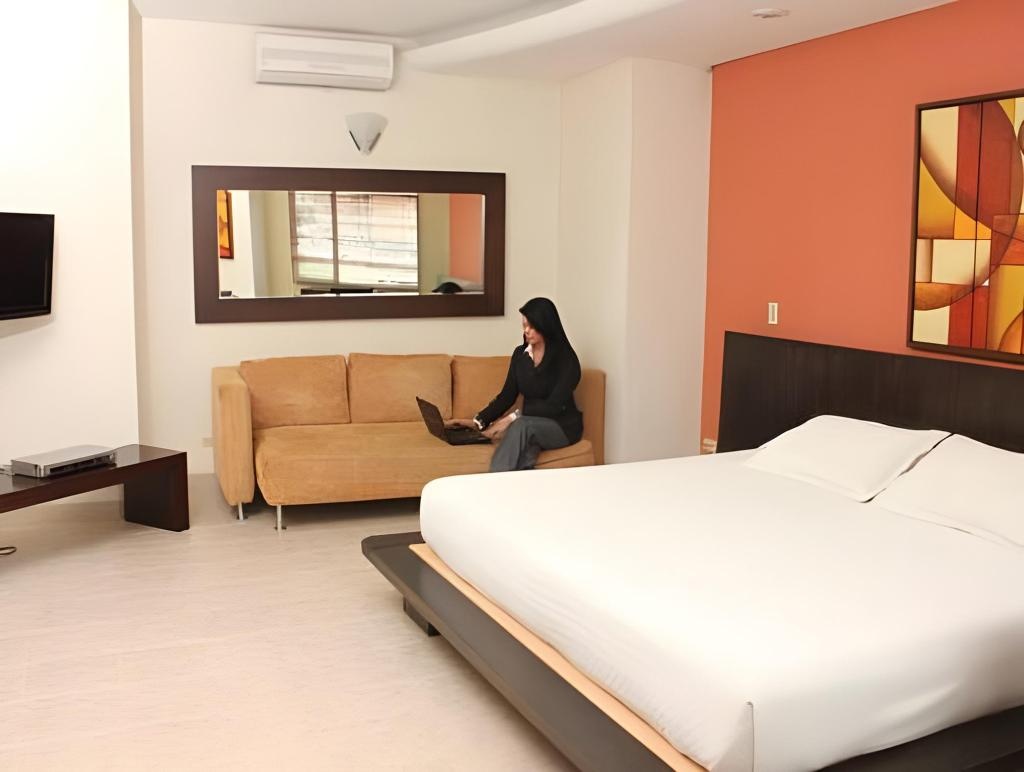 Hotel Mediterraneo  Rooms  Junior Suite 3