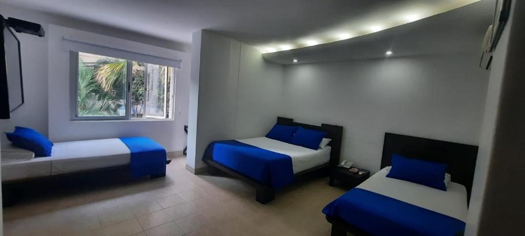 Hotel Mediterraneo  Rooms  Rooms Image 16 16