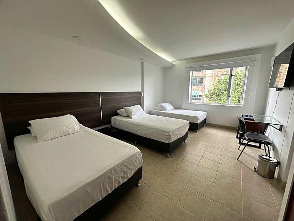 Hotel Mediterraneo  Rooms  Rooms Image 22 22