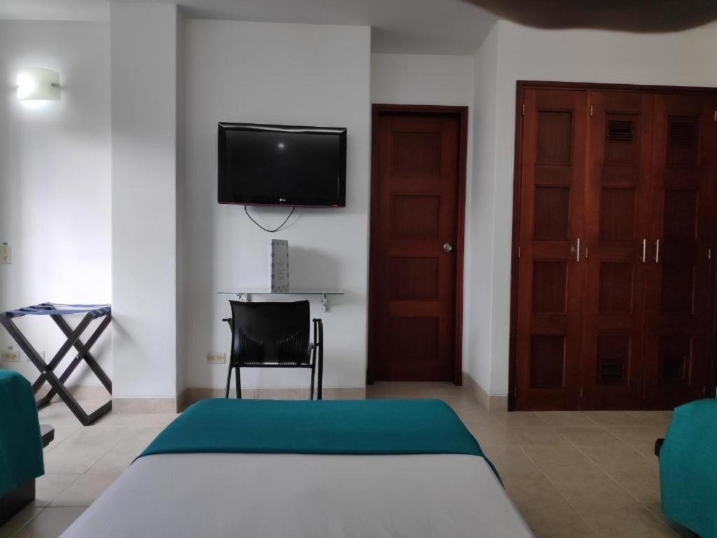 Hotel Mediterraneo  Rooms  Rooms Image 43 43