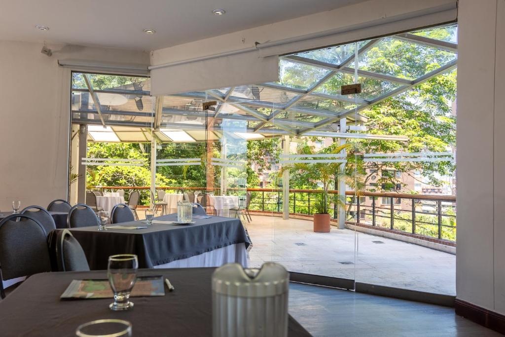 Hotel Dann Carlton Belfort Medellin  Dining  Dining Image 16 16