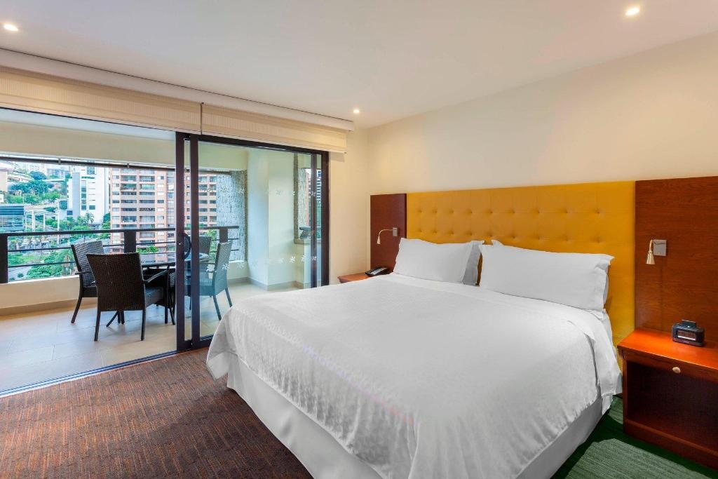 Four Points By Sheraton Medellin  Rooms  SUITE 1 Bedroom Larger Suite King Sofa Bed 1