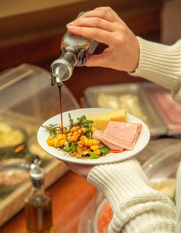 Hotel Poblado Plaza  Dining  Food And Beverages 9