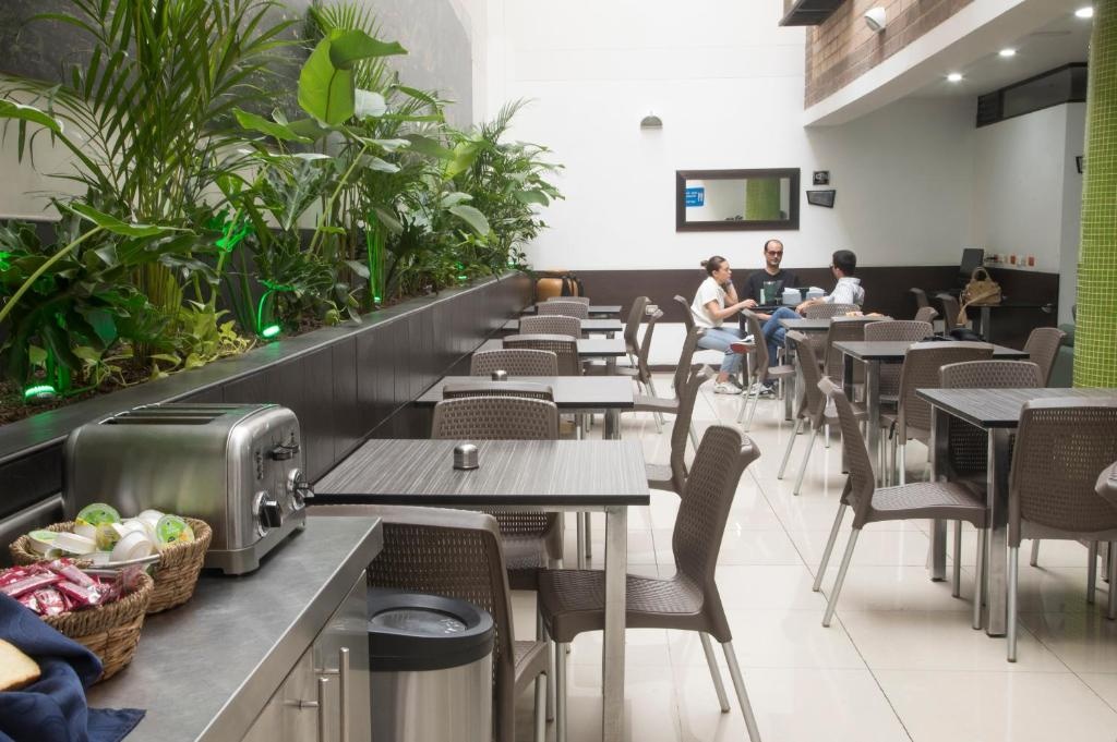 Hotel Acqua Medellin  Dining  Restaurant 1