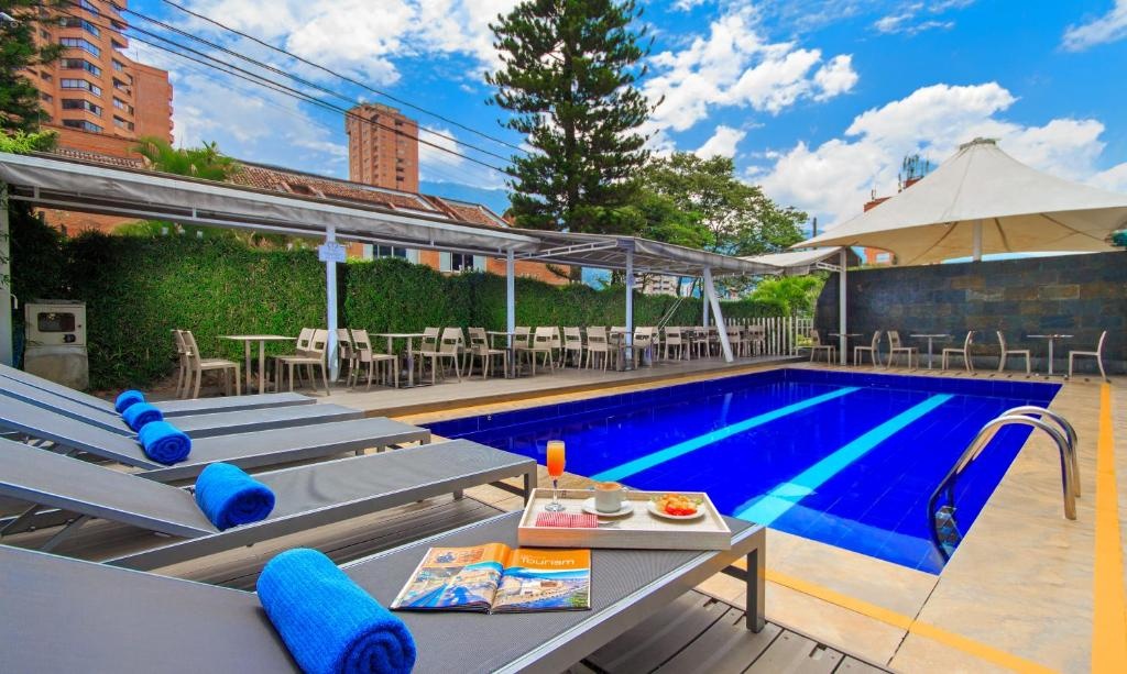The Morgana Poblado Suites Hotel  Facilities  Swimming Pool 5