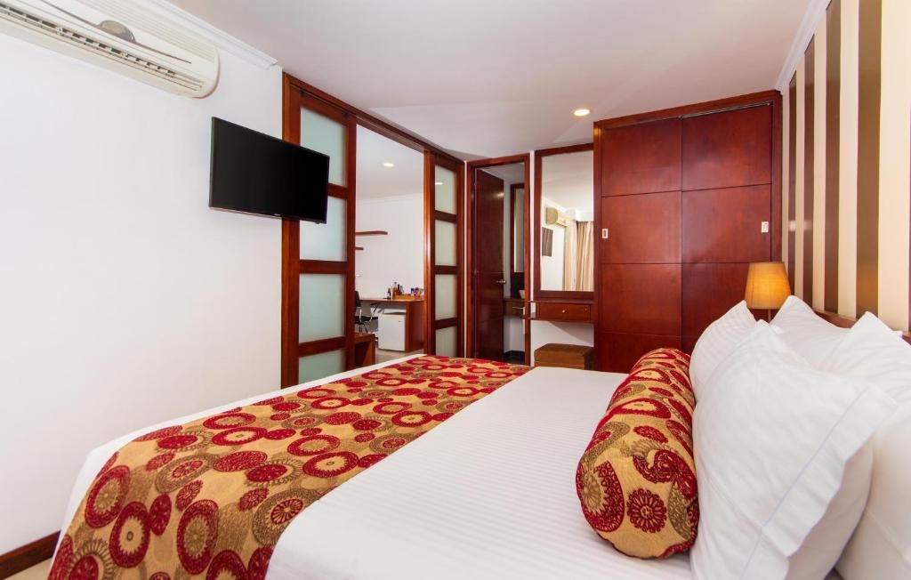 The Morgana Poblado Suites Hotel  Rooms  Double Room With Extra Bed 17
