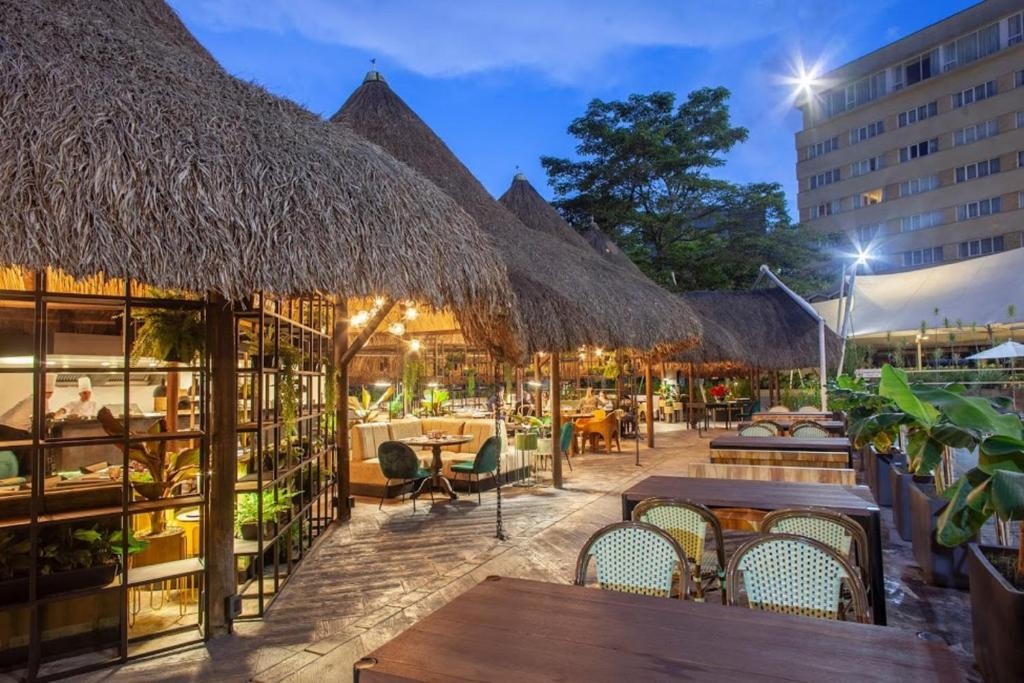 Hotel Intercontinental Medellín By IHG  Dining  Restaurant 16