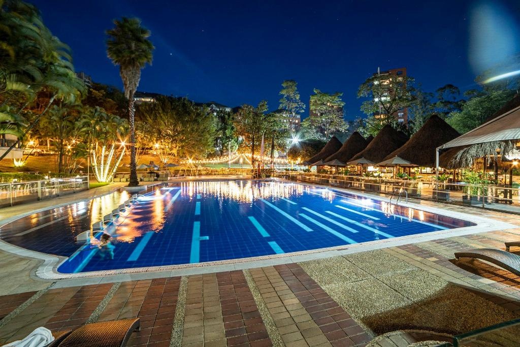 Hotel Intercontinental Medellín By IHG  Facilities  Swimming Pool 6