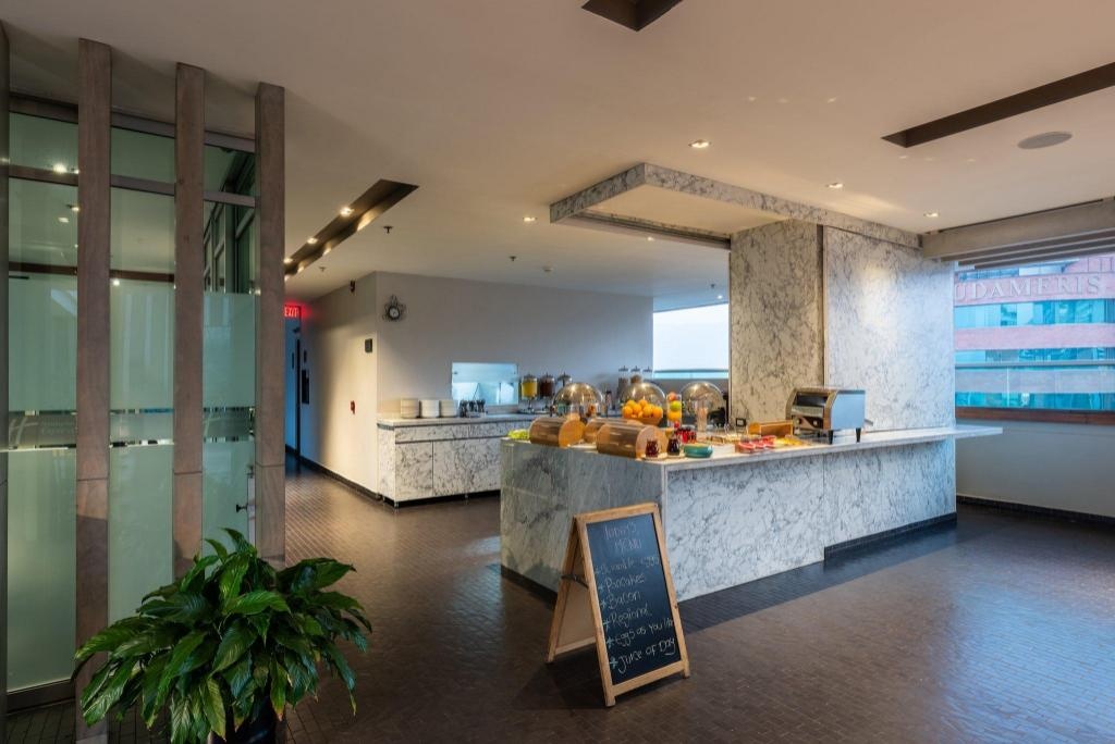 Hotel Holiday Inn Express Suites Medellin By IHG  Dining  Restaurant 10