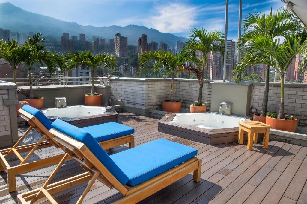 Hotel Poblado Alejandria Express  Facilities  Balconyterrace 18