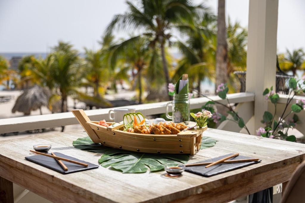 LionsDive Beach Resort  Dining  Restaurant 5